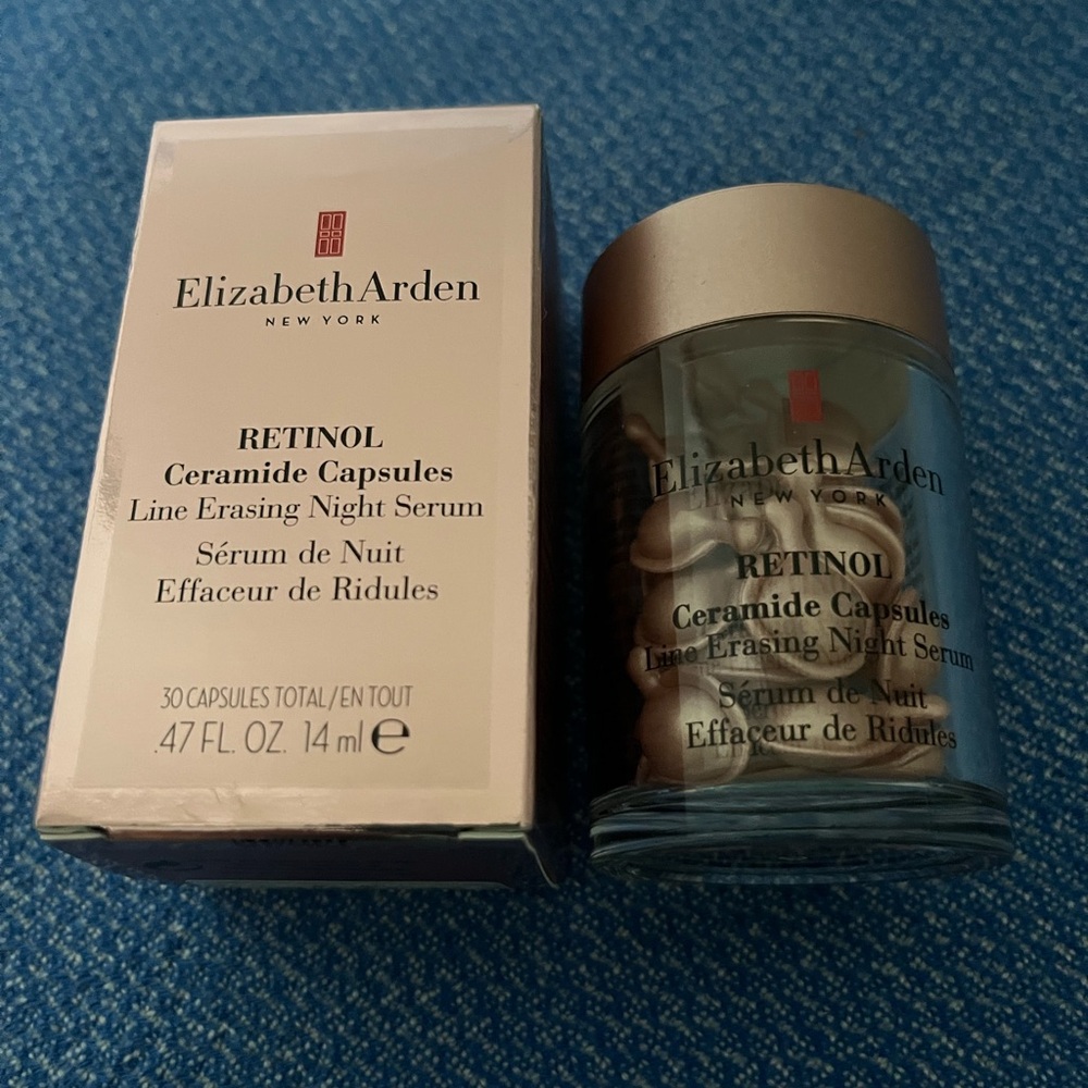 NIB Elizabeth Arden Ceramide Capsules, Line Erasing Night Serum
